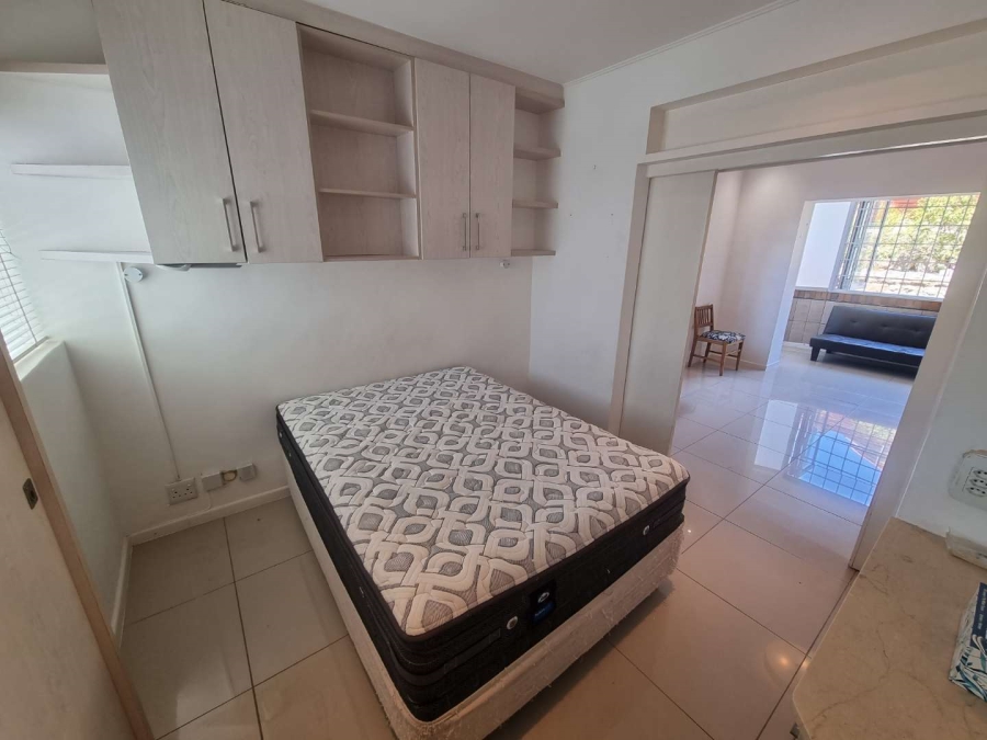 To Let 1 Bedroom Property for Rent in Oranjezicht Western Cape